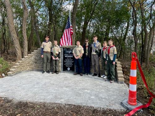 Scouts at memorial